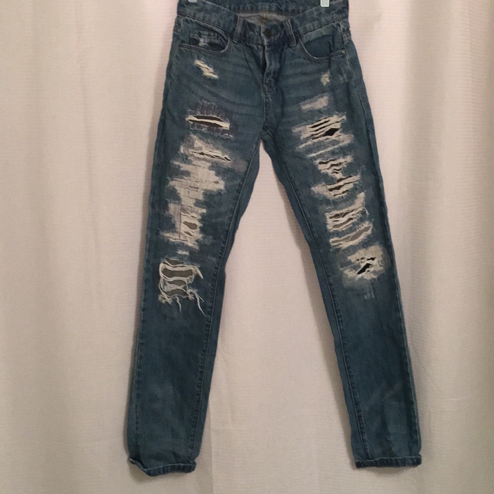 Low rise mom jean size S